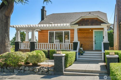 2456 4th Ave W, Seattle, WA, 98119-2635 | Card Image