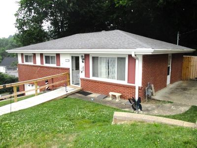 14 Stratford Rd, House other with 3 bedrooms, 2 bathrooms and null parking in Wheeling WV | Image 2