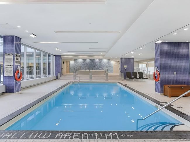1305 - 65 Bremner Blvd, Condo with 3 bedrooms, 2 bathrooms and null parking in Toronto ON | Image 29