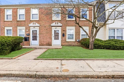 5-147 Stratford Pl, Lakewood, NJ, 08701-1468 | Card Image