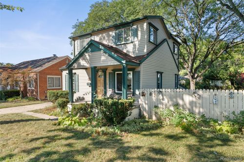 5656 Monroe St, Dearborn Heights, MI, 48125-2529 | Card Image