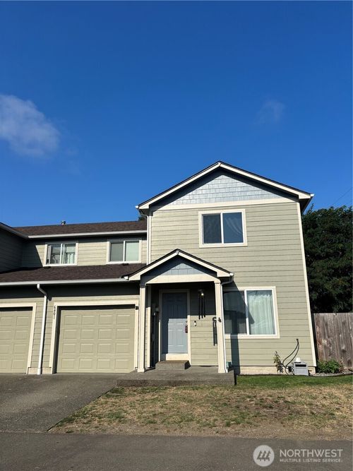 b-6401 Brycen Ln Sw, Tumwater, WA, 98512-7315 | Card Image