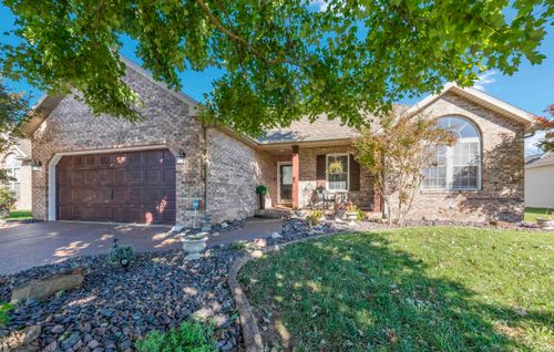 9722 Rabbit Run Dr, Newburgh, IN, 47630-7419 | Card Image