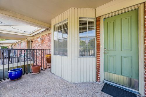 apt-226-7920 Rockwood Ln, Austin, TX, 78757-8010 | Card Image