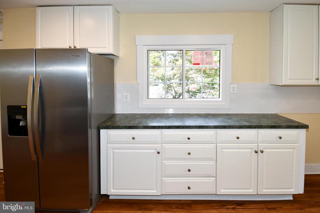 Residential Lease in ALEXANDRIA 3