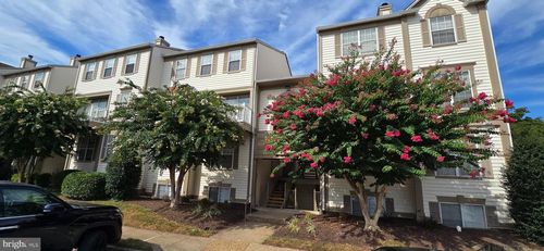 unit-301-9262 Cardinal Forest Ln, LORTON, VA, 22079-2861 | Card Image