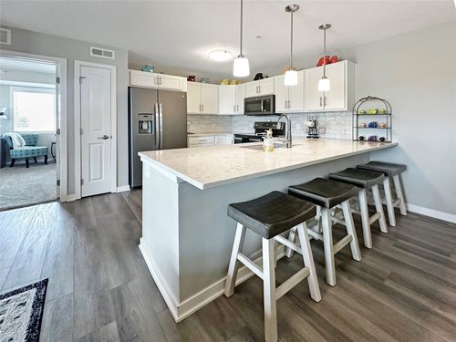 apt-24-4837 86th St, Urbandale, IA, 50322-7313 | Card Image