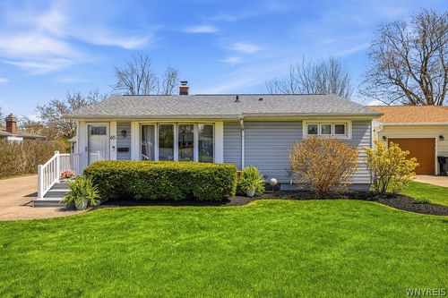 65 Greenleaf Ave, Tonawanda, NY, 14150-8312 | Card Image