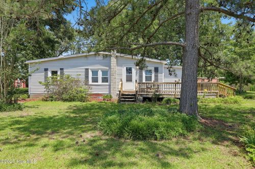 2534 White Oak River Rd, Maysville, NC, 28555-9346 | Card Image