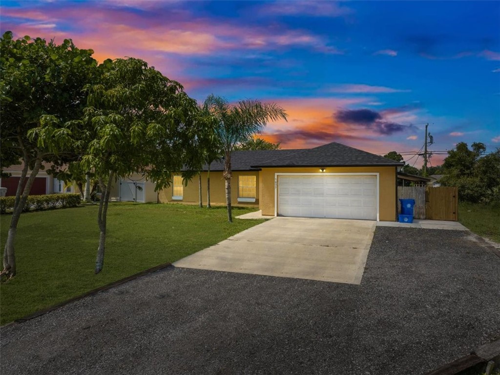 102nd Ave, Vero Beach, FL 32967