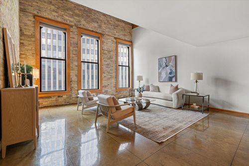 773 N Water St, Milwaukee, WI, 53202-3536 | Card Image