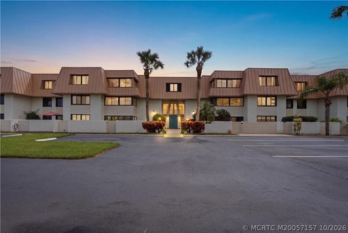 7-201-1800 Se Saint Lucie Blvd, Stuart, FL, 34996-4225 | Card Image