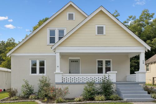 110 Warren St, Mc Minnville, TN, 37110-2143 | Card Image