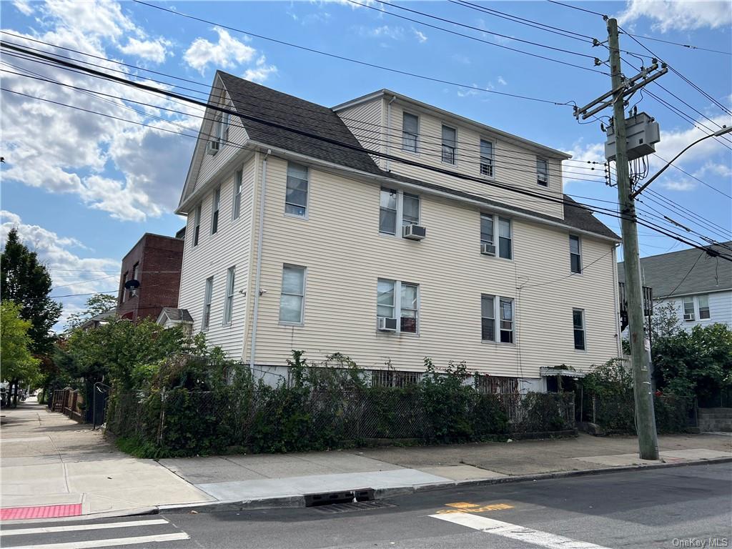 Paulding Ave, Bronx, NY 10466