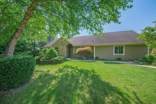1335 N Silo Ridge Dr, Ann Arbor, MI, 48108-9575 | Card Image