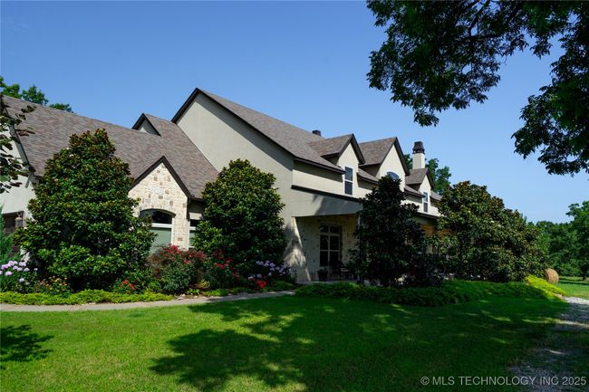 5500 S 329 Th East Ave, House other with 3 bedrooms, 5 bathrooms and null parking in Broken Arrow OK | Image 5