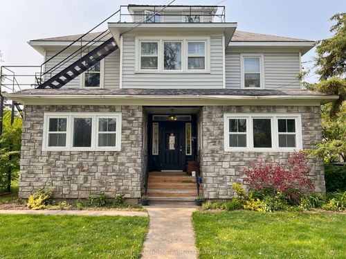 47 King St, Picton, ON, K0K2T0 | Card Image