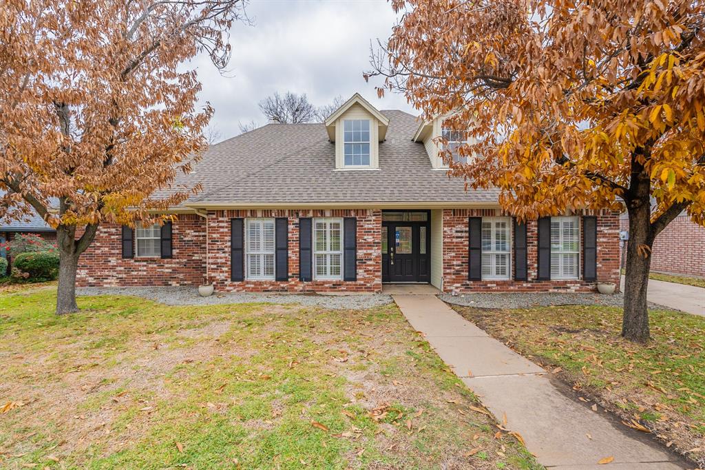 Algonquin Ave, Arlington, TX 76017