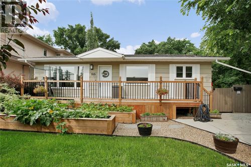 1515 Crerar Dr, Saskatoon, SK, S7M4R8 | Card Image