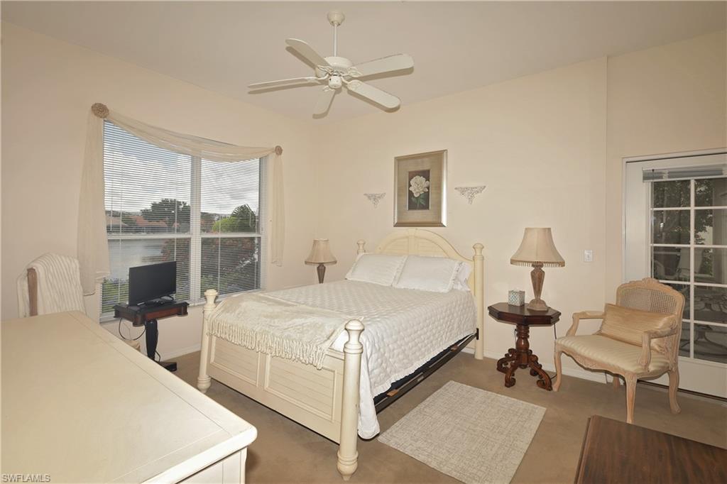 Residential in NAPLES 4