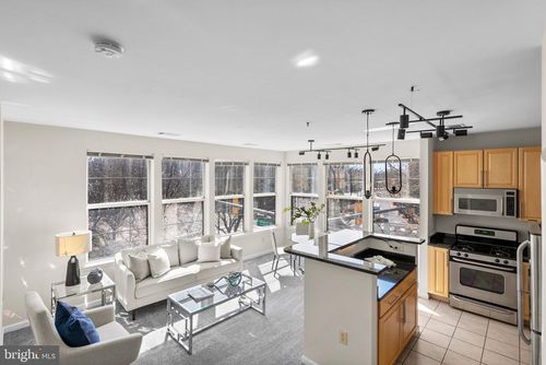 apt-211-1201 E West Hwy, SILVER SPRING, MD, 20910-6289 | Card Image