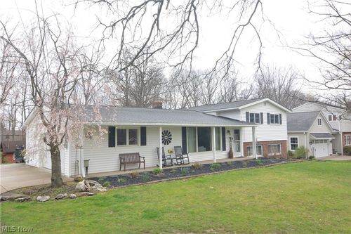 6921 Cranbrook Dr, Brecksville, OH, 44141-2704 | Card Image