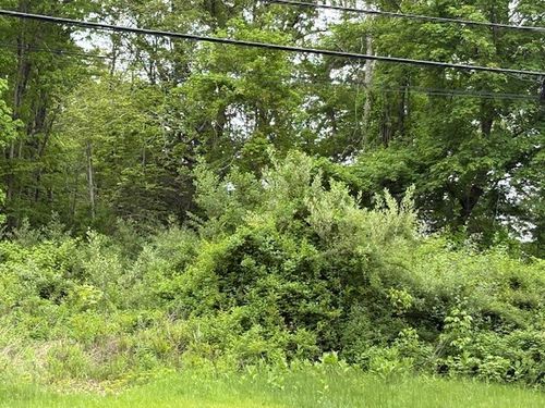 679 S County Trl, Exeter, RI, 02822-3412 | Card Image