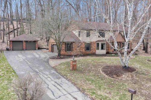 382 Ellortina Circle, GREEN BAY, WI, 54302 | Card Image