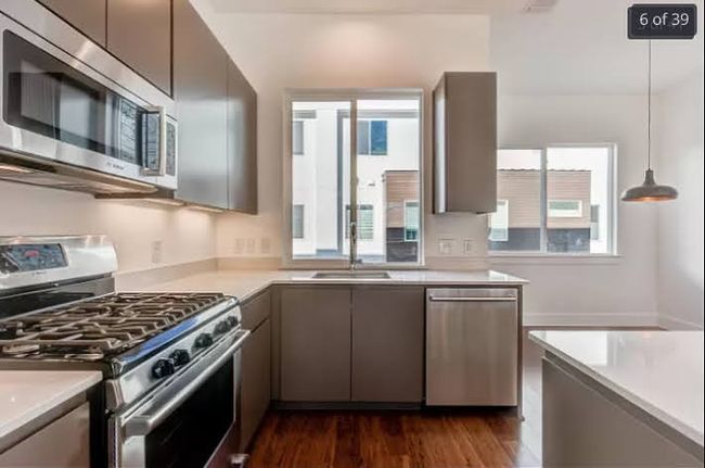 UNIT-8 - 1801 E 2 Nd St, Condo with 3 bedrooms, 4 bathrooms and 2 parking in Austin TX | Image 6