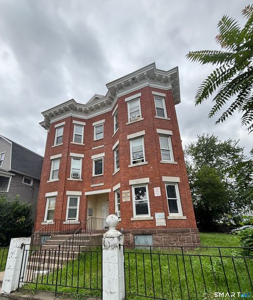 3w-90 Chadwick Avenue, Hartford, CT, 06106 | Card Image