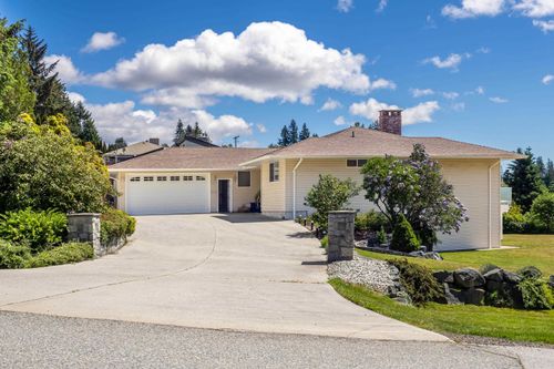 6540 Jasper Rd, Sechelt, BC, V7Z0S9 | Card Image