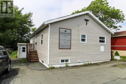 4 Edinburgh Dr, Mount Pearl, NL, A1N1E7 | Card Image