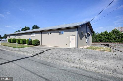5751 Colorado Street Extension, CHAMBERSBURG, PA, 17202 | Card Image