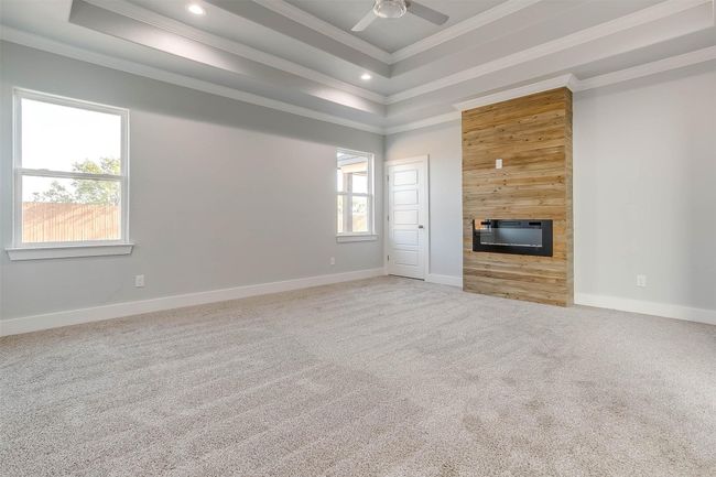 580 Highview Ct, House other with 4 bedrooms, 3 bathrooms and null parking in Godley TX | Image 15