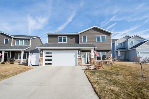 293 Redwood Dr, Mapleton, ND, 58059-8504 | Card Image