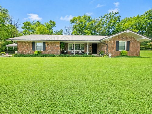 333 Choctaw Trl, Stanford, KY, 40484-1018 | Card Image