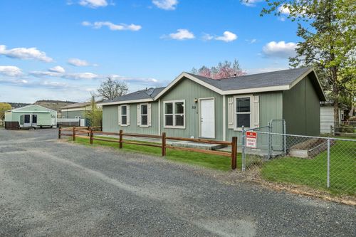 715 S Main St, Prineville, OR, 97754-2736 | Card Image
