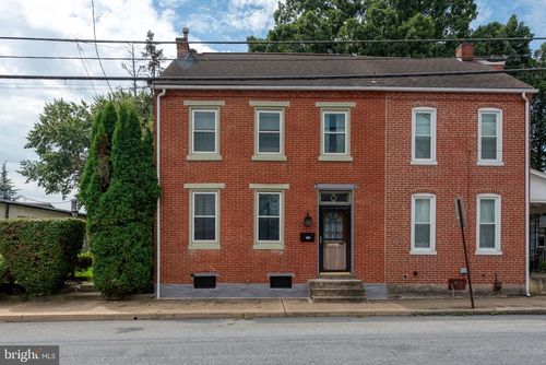 112 W Donegal St, MOUNT JOY, PA, 17552-2208 | Card Image