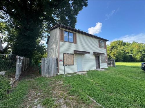 1102 Campbell St, High Point, NC, 27262-6933 | Card Image