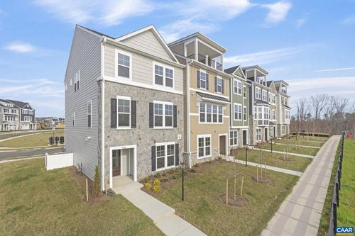 3606 Hilah Ln, CHARLOTTESVILLE, VA, 22901 | Card Image