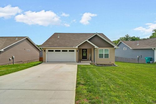 301 Dayton Ave, Crossville, TN, 38555-3009 | Card Image