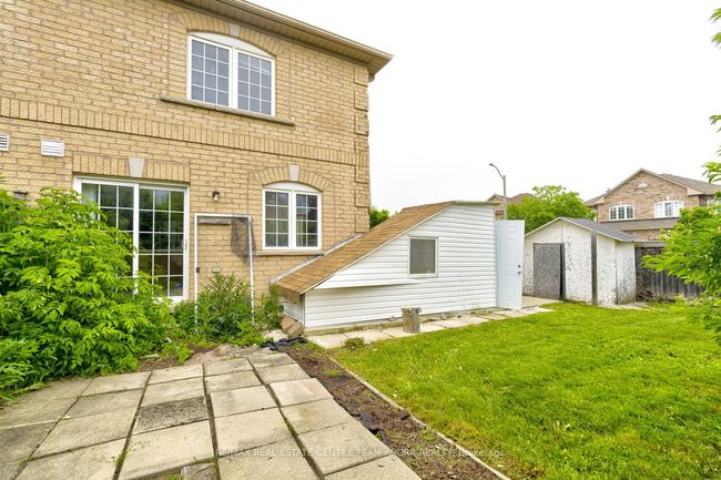 159 Albright Rd, House attached with 4 bedrooms, 4 bathrooms and 2 parking in Brampton ON | Image 43