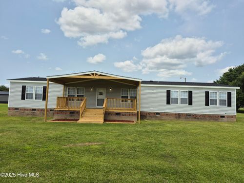 126 Country View Ln, Kinston, NC, 28501-9511 | Card Image