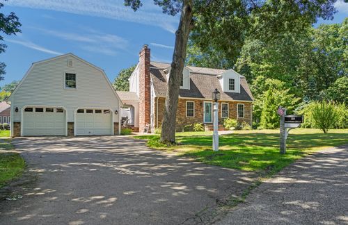 28 Sagewood Cir, Attleboro, MA, 02703-6181 | Card Image
