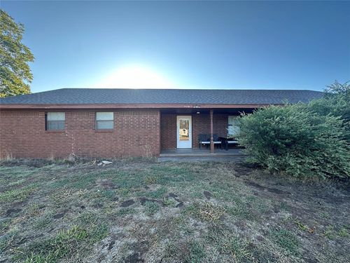 716 Parker Ave, Lone Wolf, OK, 73655-5533 | Card Image