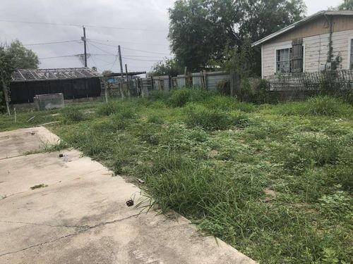 1118 Esparanza St, Alamo, TX, 78516-9425 | Card Image