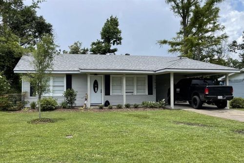 3910 Vanderbilt St, Lake Charles, LA, 70607-3526 | Card Image