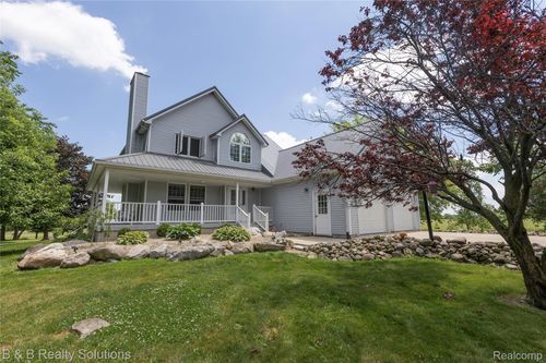 8862 Cade Rd, Brown City, MI, 48416-9799 | Card Image