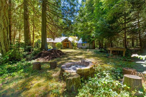 3330 Solitude Pl, Clinton, WA, 98236-8516 | Card Image