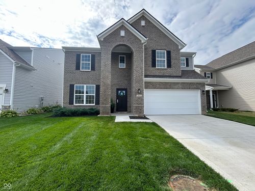 2631 Creek Bank Ct, Columbus, IN, 47201-1602 | Card Image